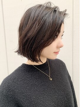 ルーファス メグロ(Ruufus Meguro) 小顔ショートボブ/30代40代/大人ショート前髪なし