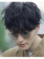好感度抜群！清潔感とラフさを両方持つメンズボリュームパーマ
