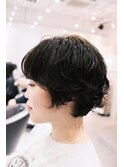 ゆるっと動きのあるショートスタイル