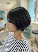 ショートボブ