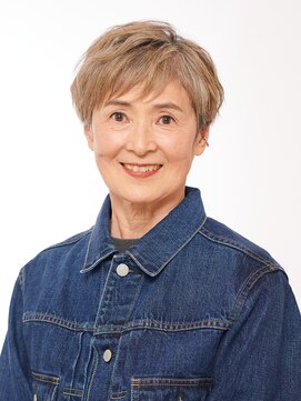 えがお美容室 奈良店 50代・60代の方に☆カーリーショート