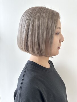 イト(ito.) ホワイトベージュボブ_レイヤーロング