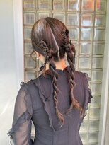 ヌープヘアーアイス(NUUP.hair ici)&nbsp;ツインテール編みおろし三つ編み褒められる♪