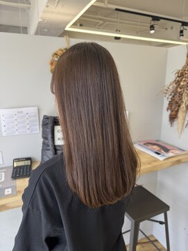 リジー(Litzy) アッシュベージュ【三國麗奈】