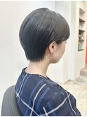大人ショート黒髪マッシュショートハンサムショート前髪長め