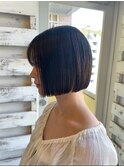 大人なかっこいい切りっぱなしボブ