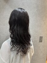 シーインフィニート 蔵前店(C∞) 艶暗グレージュ+コテ巻き風パーマ