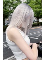 ラッドルーム(LAD ROOM.)&nbsp;ホワイトカラー/ブリーチカラー/インナーカラー/ハッシュカット