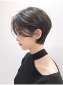 横顔美人でワンランク上のハンサムショート