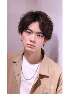 ネイビー(NAVY) 女子ウケ〇スタイリング簡単 緩スパイラルパーマ センターパート