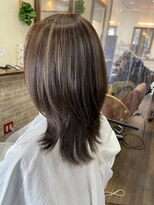 エモーション(Emotion)&nbsp;ウルフカット×ハイライト