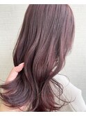 暗めピンクベージュ