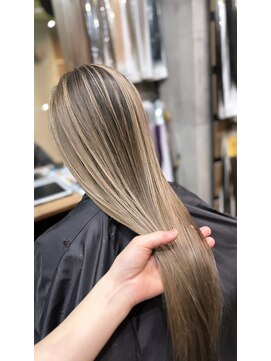 ラフ(LAFF) #ショコラアッシュ#ヘルシースタイル#ふんわりカール