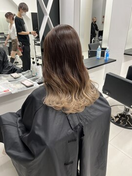 アライブ キチジョウジ(ALIVE Kichijoji) 【ALIVE吉祥寺】グラデーションカラーミルクティーベージュ