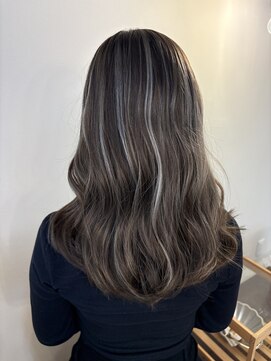 ココルアナ(coco luana) ハイライト/海外風/ケアブリーチ/髪質改善/ハイトーン/学割