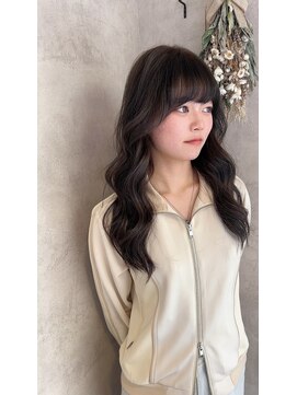 メルバイグラフ 梅田(mel by GRAFF) 可愛くなりすぎない大人顔まわりレイヤーカット