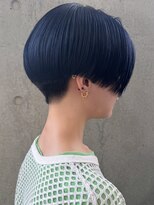 オーク 学芸大学(OAK)&nbsp;刈り上げショートブルーヘア刈り上げマッシュショート前髪なし