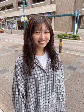 ニア 栄(nia) 大人シアーベージュミニウルフボブミディアムレイヤー