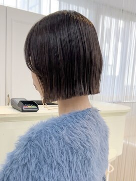 【Nico】佐藤有華／切りっぱなし／あご下2センチボブ／髪質改善