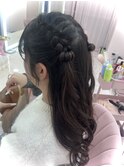 編み込みハーフツイン