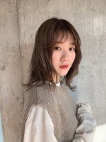 トイロ 横浜(Toiro)&nbsp;ミディアムレイヤー外はねミディアム