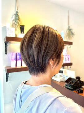 アッシュ 久が原店(Ash) 小顔/大人かわいいショート