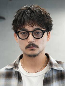 バイフィフス 原宿/表参道(by fifth) 原宿毛流れセンターパートフェザーショートビジネスショート