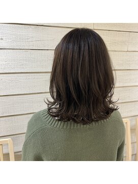 フチュール(futur) ミディアムボブ