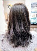 ブラウン セミロングヘア