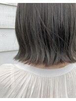 ロカ(roka)&nbsp;お手入れ簡単な外ハネボブ×グレージュ
