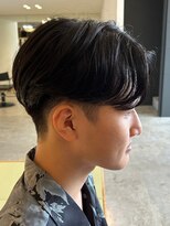 ヒュイル バイ ニアウ(Hwyl by Niau)&nbsp;メンズマッシュセンターパートスパイラルパーマニュアンスパーマ