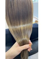 エミュスト(Emuest) 髪質改善トリートメント 髪質改善ストレート 髪質改善心斎橋