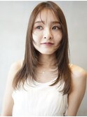 セミロング/レイヤーカット/顔まわりレイヤー