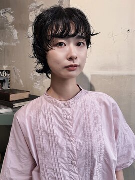 ロジ(loji) くせ毛を活かして、マッシュウルフとパーマヘア