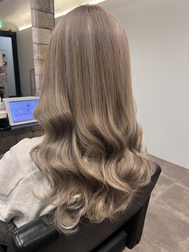 ファンドットレイ(Fan. ray) ミルクティーベージュ