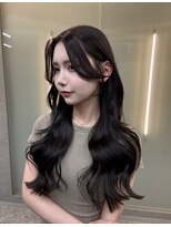 ボタン ハカタ(VOTAN hakata)&nbsp;市野瀬裕奈/博多韓国ヘア/センター分け/レイヤーカット/暗め