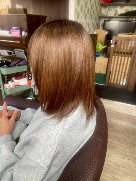 ビーチェ 小岩(Bice) 大人上品◎ツヤ感ブラウンのミディアムレイヤー/髪質改善/艶感