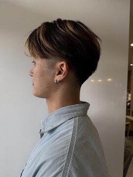 ヨロ(YoLo.) フェードカット