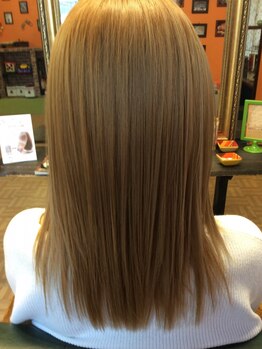 自然な仕上がりでおしゃれな白髪染めが叶う♪白髪を生かすカラー技術で、大人女性の魅力を引きだします☆