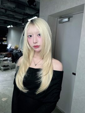 ザ シェノン ウメダ(THE CHAINON UMEDA) ミルクティーブロンド/ダークブルー/デジタルパーマ/心斎橋