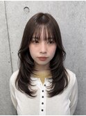 透明感アッシュブラウン×ワンカールで決まる♪ふわっとレイヤー