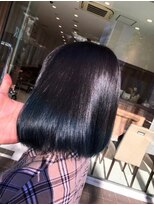 アッシュ 川崎店(Ash)&nbsp;裾カラー　ブリーチあり　ブルー　ボブ