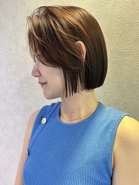 ミーク(meak) 女性らしい丸みミニボブ|骨格に合わせた顔まわりデザイン