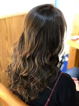 ララテラス(LaLa Terrace) ダークブルージュ×大人かわいいセミウェットウェーブ