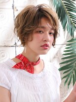 メゾン アヴァロ(Maison Avallo)&nbsp;ヌードカラーのカーリーショート