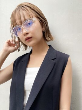 トルネード(TORNADO) 外国人風ハイトーンボブ パーマ 外ハネ ミルクティベージュ t711