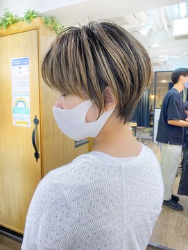 アヴァロン(AVALON) 【mag】絶壁解消！大人ひし形ショートボブ/30代/40代【中村】