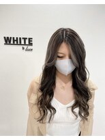アンダーバーホワイト 西宮店(_WHITE) 外国人風ハイライトカラー