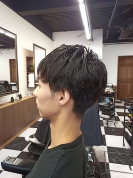 モリゲン フェローシップ レグ(MORIGEN fellowship REGU) 2ブロック　ゆるめパーマ