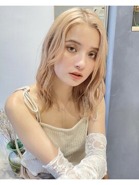 ラミエバイメルト 下北沢(lamie by melt) 毛利/ゆる巻ロブ ハイトーン ミルクティーベージュ 透明感 艶